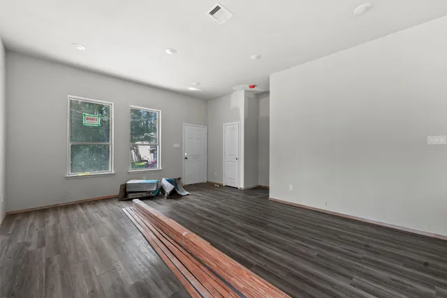 $205,900 | 15608 Sycamore Drive, Montgomery, TX 77356