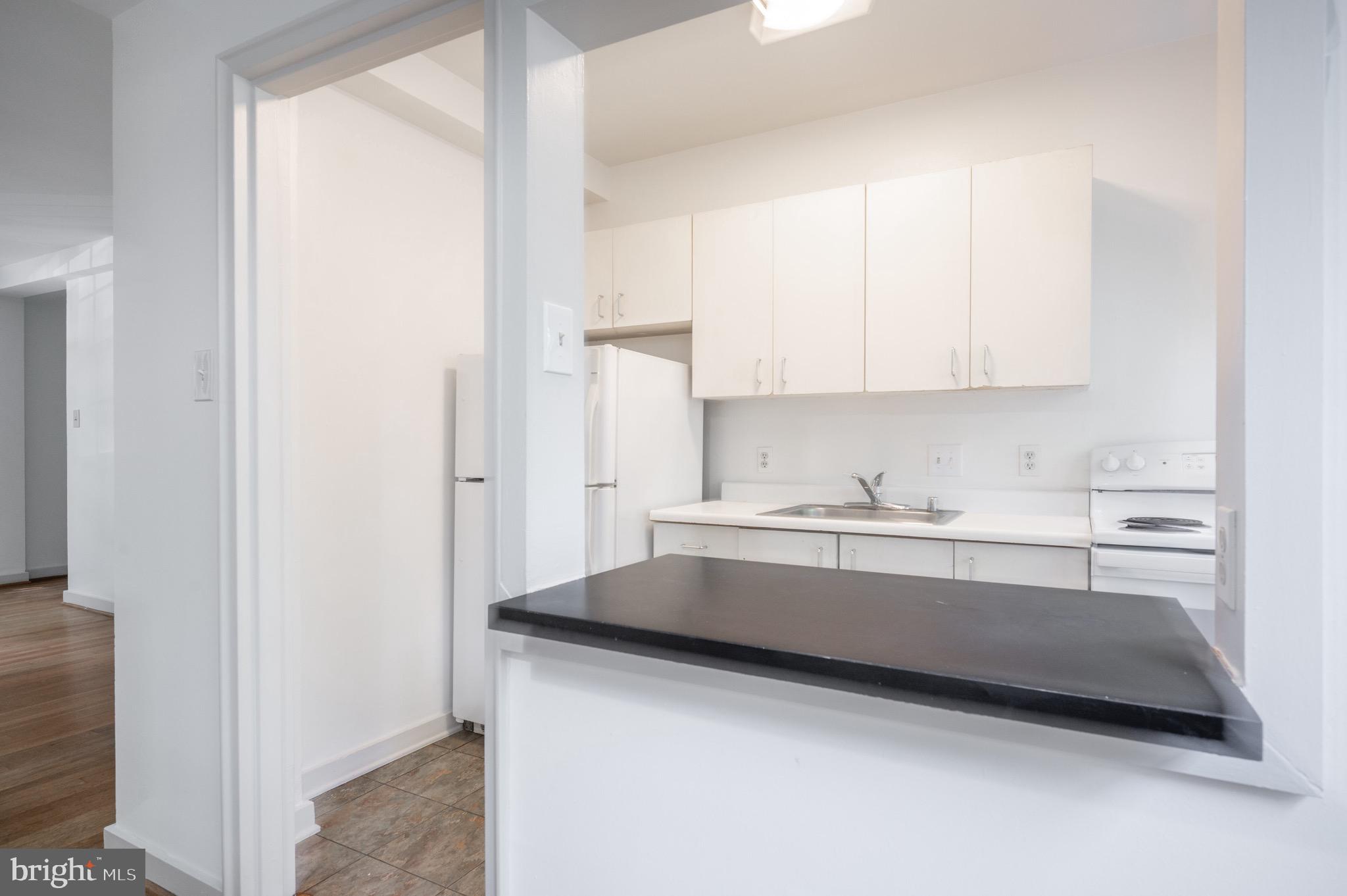 12 Ashby Street, Unit F Alexandria, VA 22305 - Photo 14 of 32