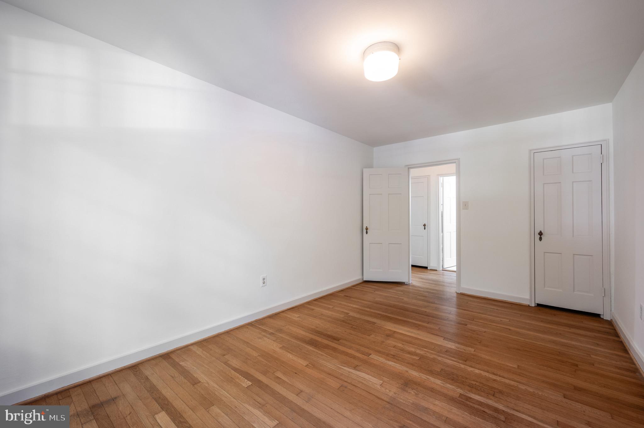 12 Ashby Street, Unit F Alexandria, VA 22305 - Photo 17 of 32