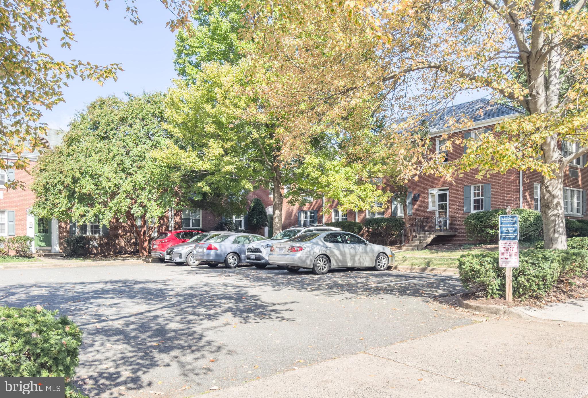 12 Ashby Street, Unit F Alexandria, VA 22305 - Photo 2 of 32