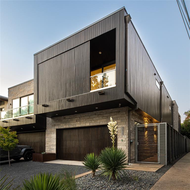 3609 Springbrook Street Dallas, TX 75205 - Photo 3 of 13 a view of outdoor space and barbecue grill