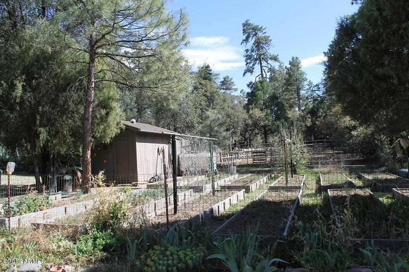 800-802 North Colcord Road Payson, AZ 85541 - Photo 29 of 39 Garden