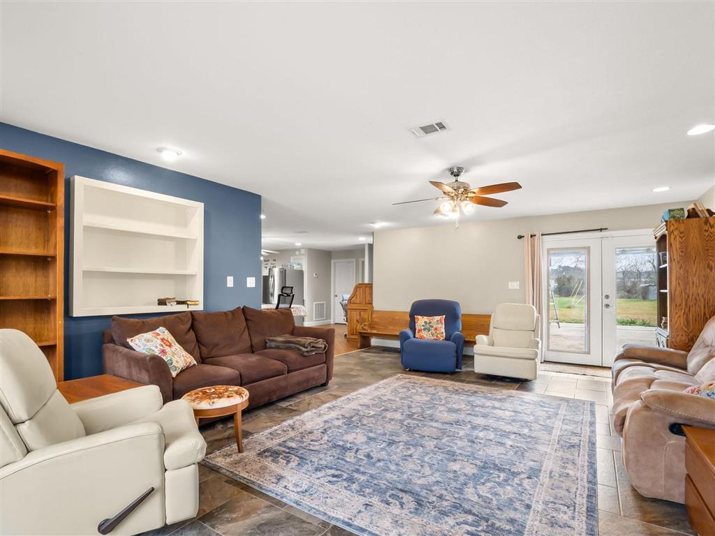 1080 Pecan Avenue Deridder, LA 70634 - Photo 3 of 23
