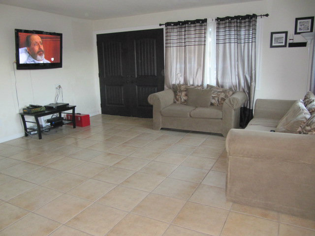 11 Boling Road, Unit A Watsonville, CA 95076 - Photo 7 of 19 Gallery Image 7