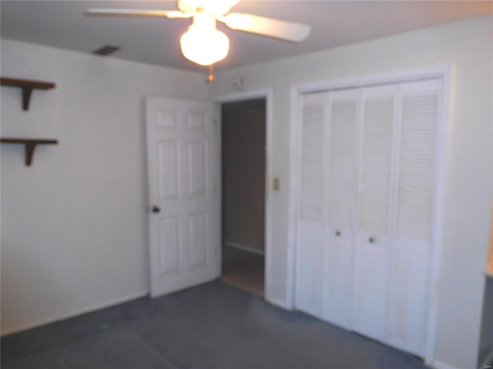12610 Silver Lake Road Highland, IL 62249 - Photo 22 of 29