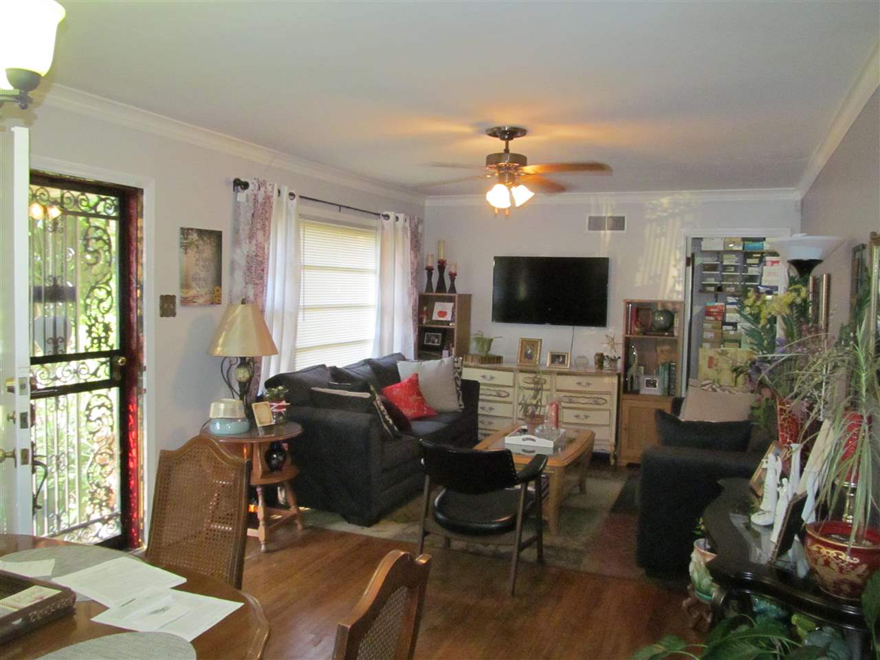 4557 East Dearing Road Memphis, TN 38117 - Photo 2 of 25