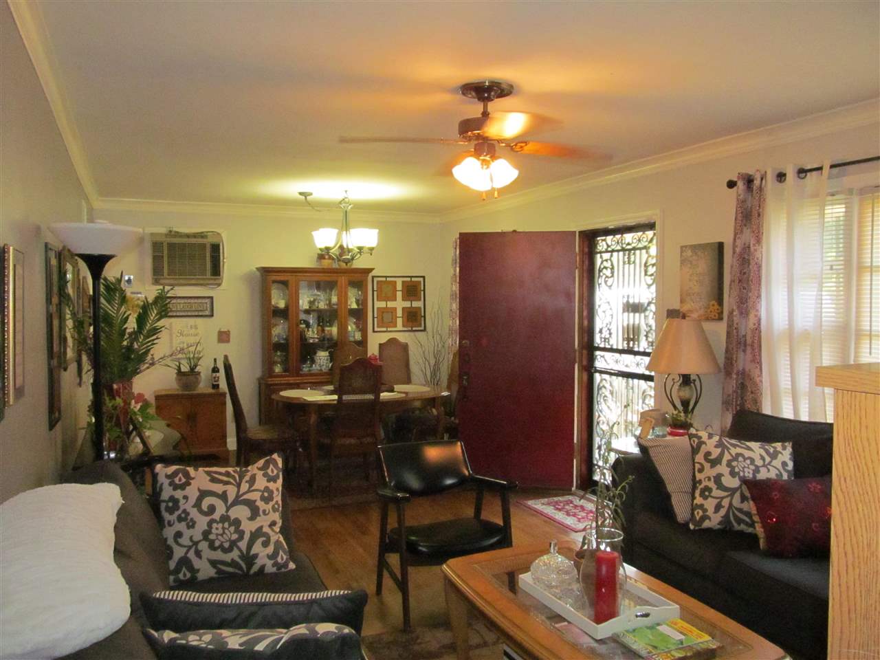 4557 East Dearing Road Memphis, TN 38117 - Photo 3 of 25
