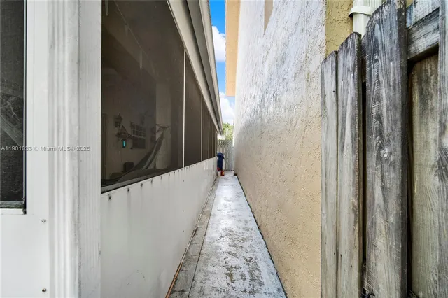 $775,000 | 10825 Southwest 91st Lane, Miami, FL 33176