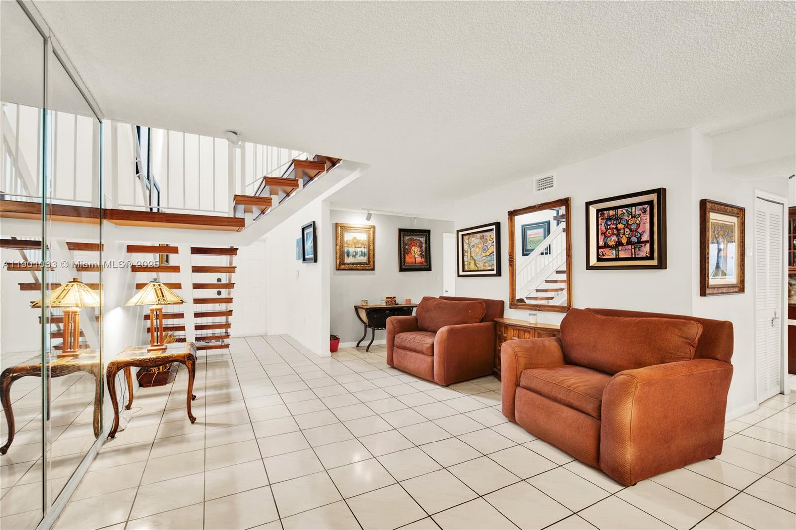 10825 Southwest 91st Lane Miami, FL 33176 - Photo 7 of 44