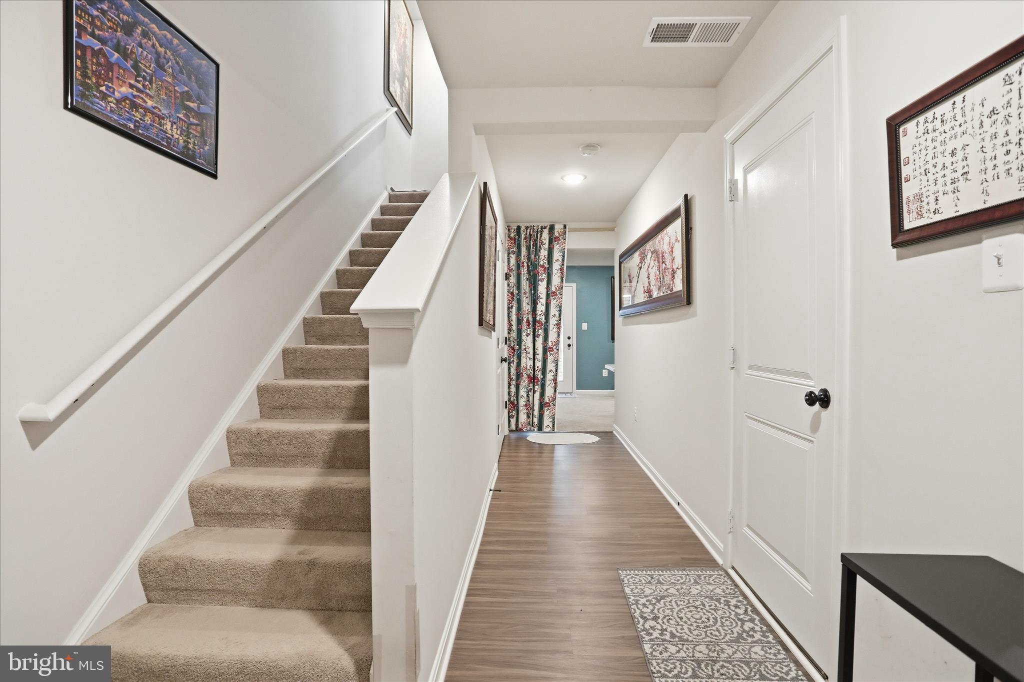35 Thrower Road Hedgesville, WV 25427 - Photo 28 of 36 Entryway foyer