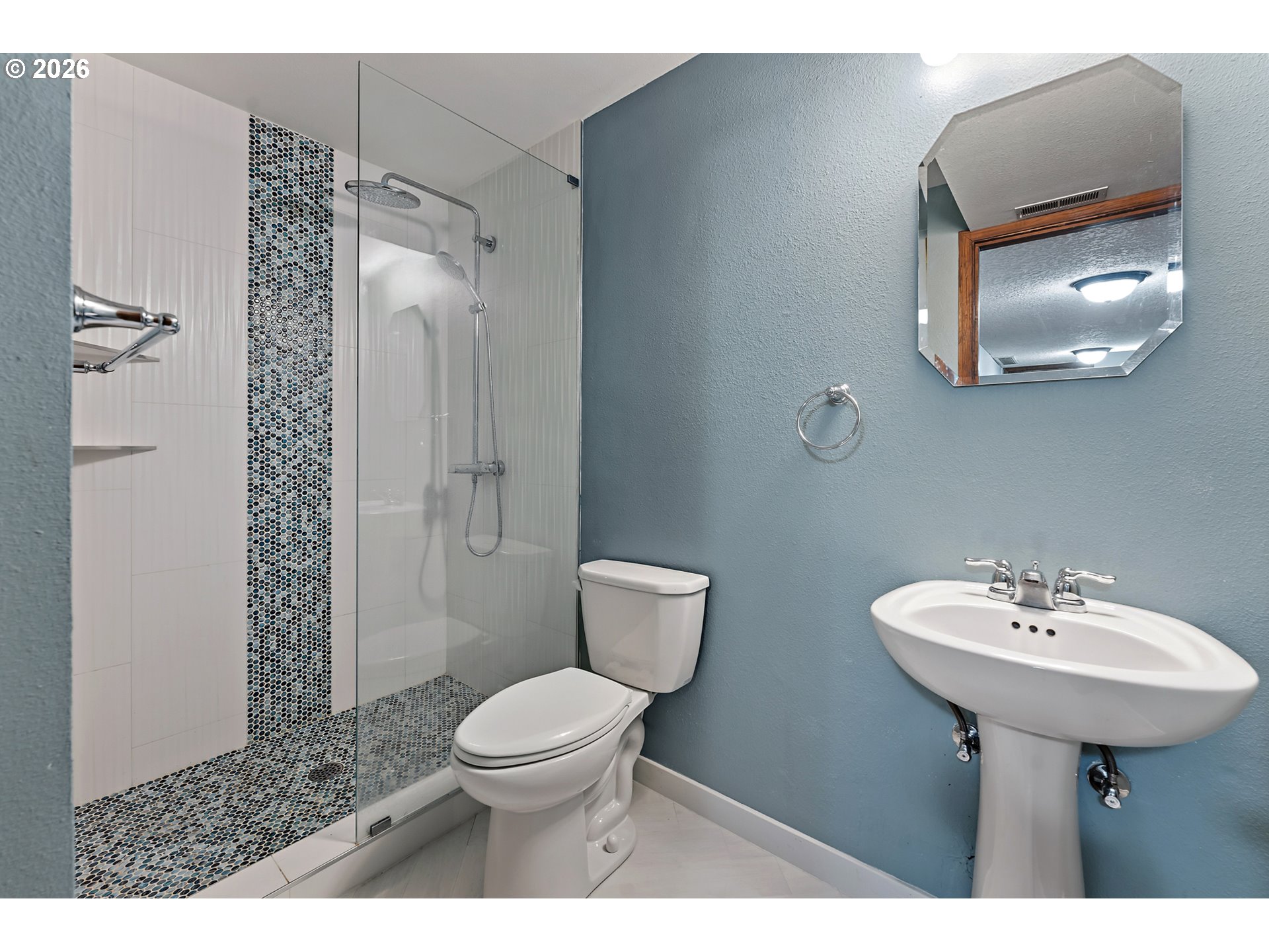 29006 Northeast 16th Avenue Ridgefield, WA 98642 - Photo 23 of 48 Bathroom