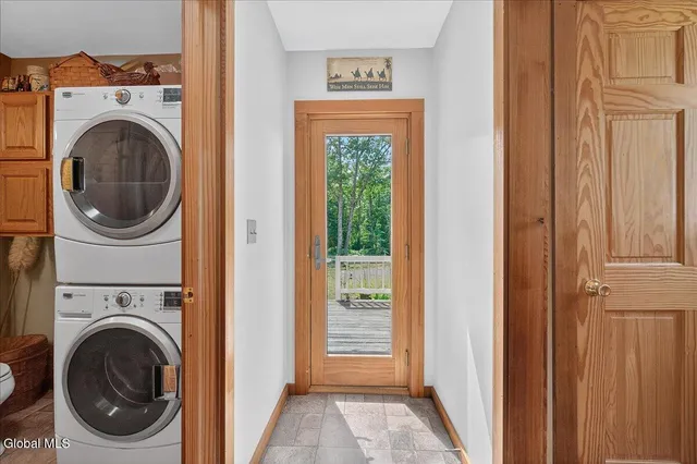 $350,000 | 260 S Road, Stephentown, NY 12018