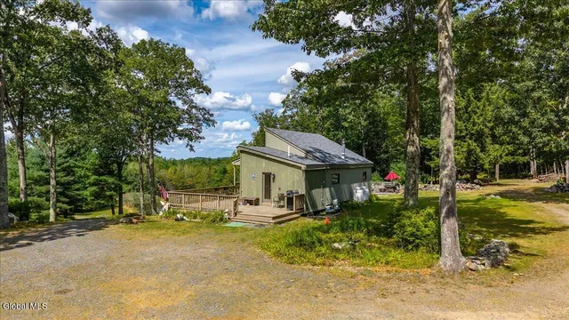 $350,000 | 260 S Road, Stephentown, NY 12018