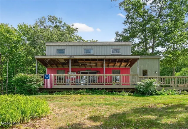 $350,000 | 260 S Road, Stephentown, NY 12018