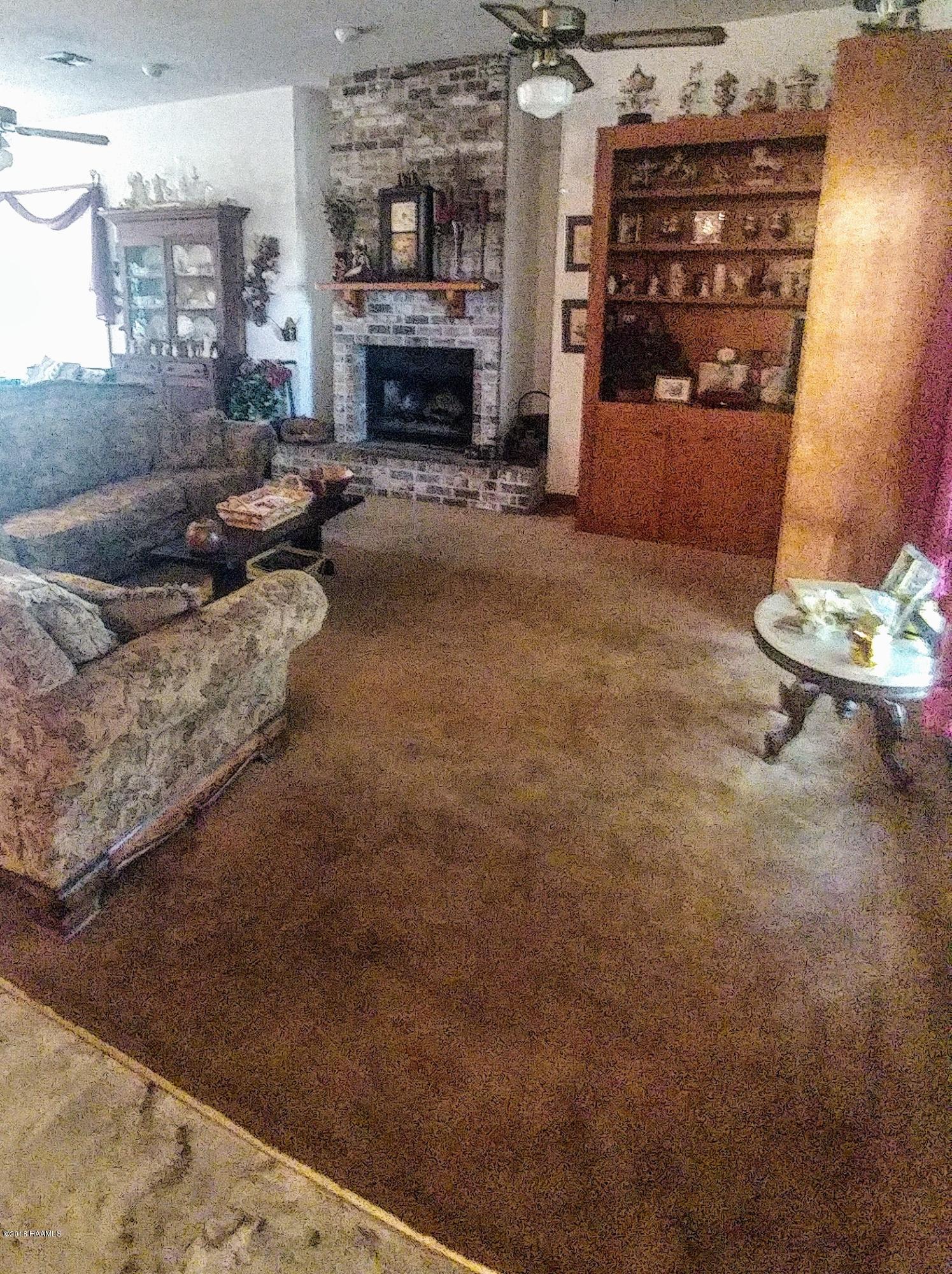 744 Verdunville Road Franklin, LA 70538 - Photo 3 of 29 Gallery Image 3
