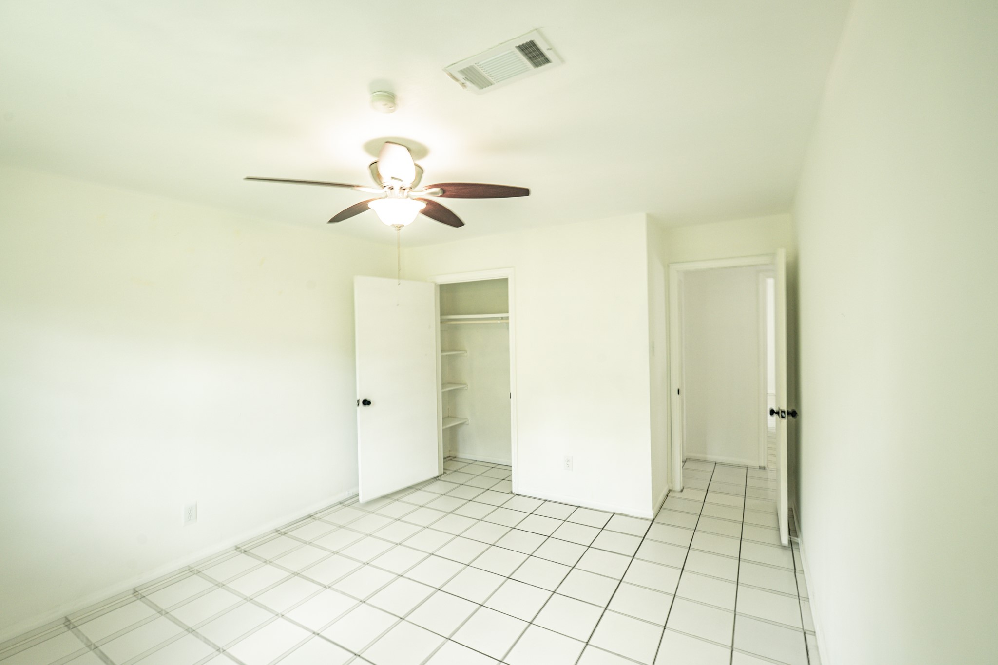11819 South Ridgewood Circle Houston, TX 77071 - Photo 27 of 31