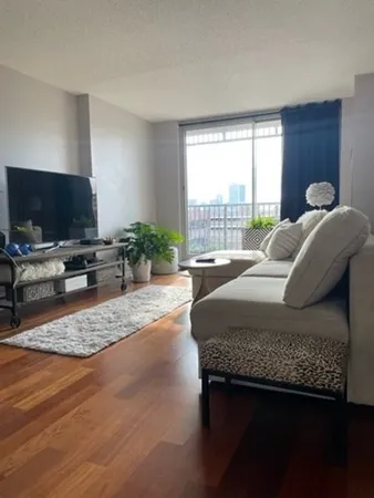 $3,250 | 8 Museum Way, Unit 608, Cambridge, MA 02141