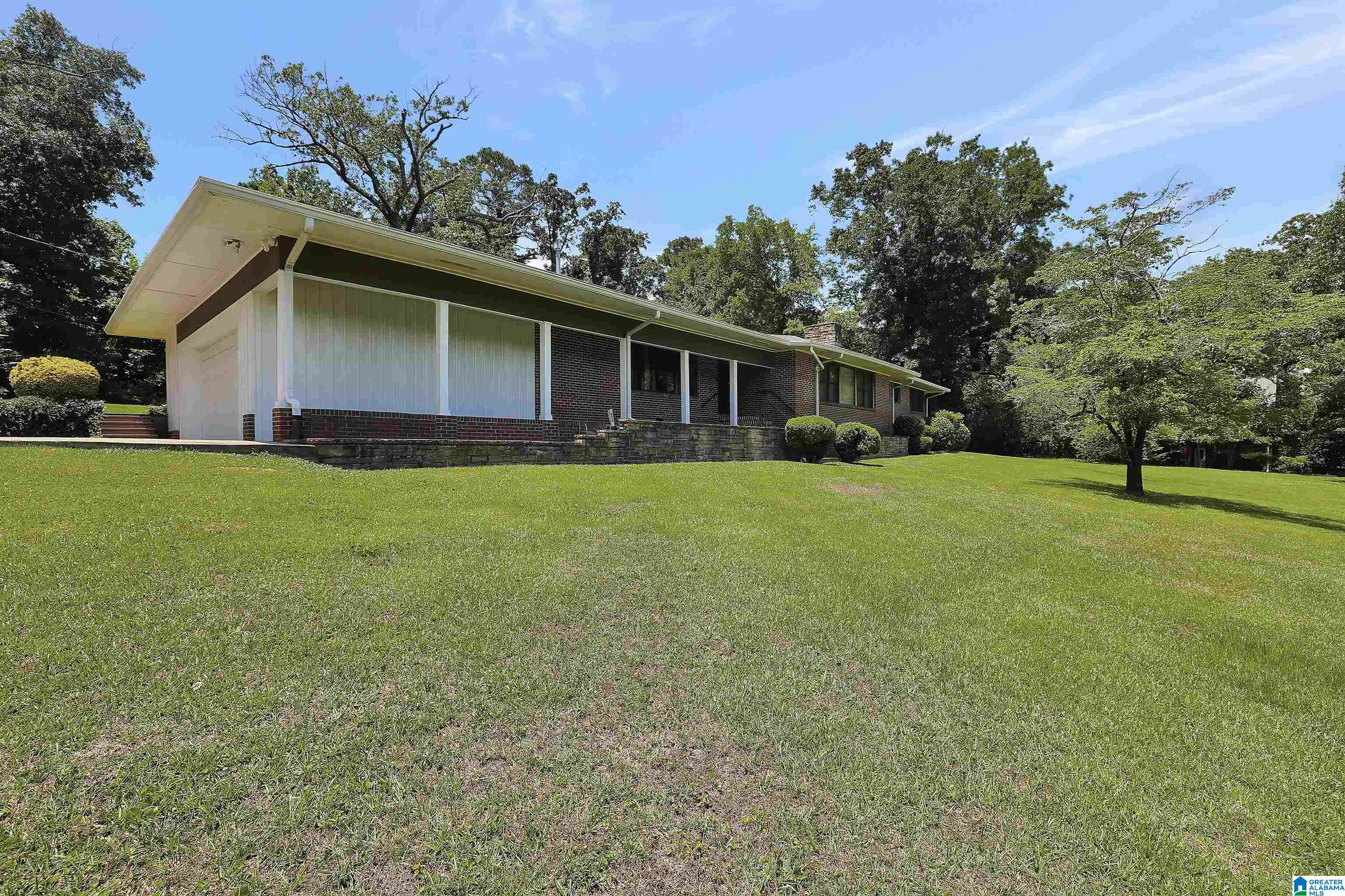 624 Ridge Top Circle Birmingham, AL 35206 - Photo 4 of 33