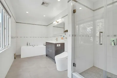 $2,850,000 | 108 Fig Drive, Dix Hills, NY 11746