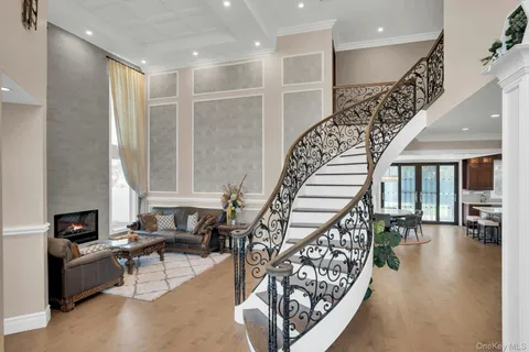 $2,850,000 | 108 Fig Drive, Dix Hills, NY 11746