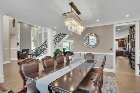 $2,850,000 | 108 Fig Drive, Dix Hills, NY 11746