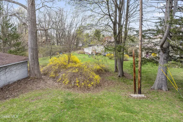 $212,000 | 7 Regina Court, Unit 4, Bethlehem, NY 12054