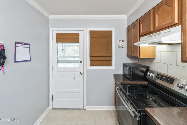 $212,000 | 7 Regina Court, Unit 4, Bethlehem, NY 12054