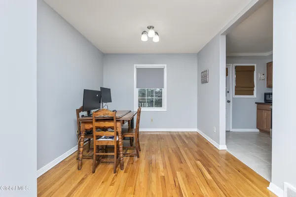 $212,000 | 7 Regina Court, Unit 4, Bethlehem, NY 12054