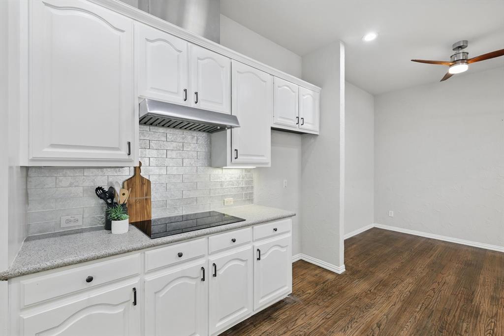 3215 Ricci Lane Irving, TX 75062 - Photo 12 of 40