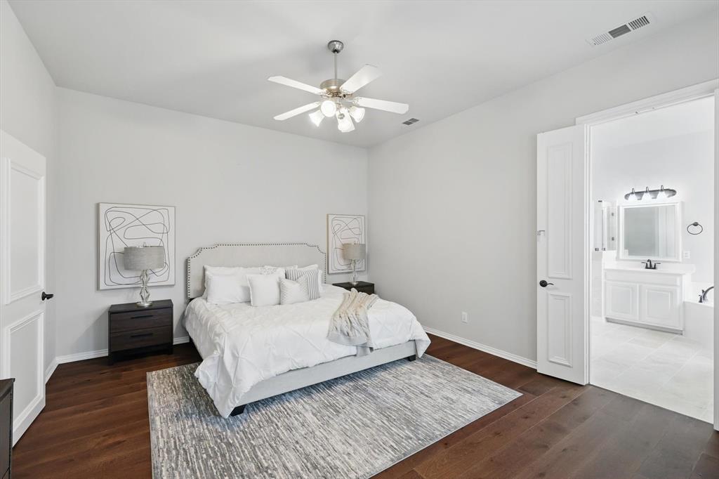 3215 Ricci Lane Irving, TX 75062 - Photo 17 of 40