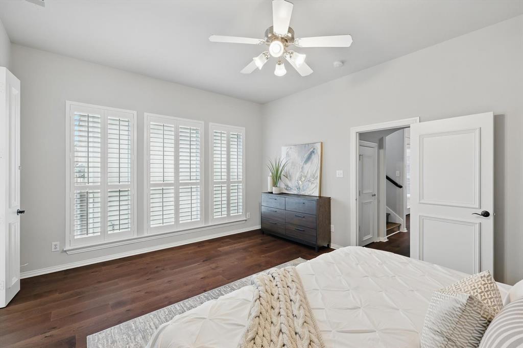 3215 Ricci Lane Irving, TX 75062 - Photo 19 of 40