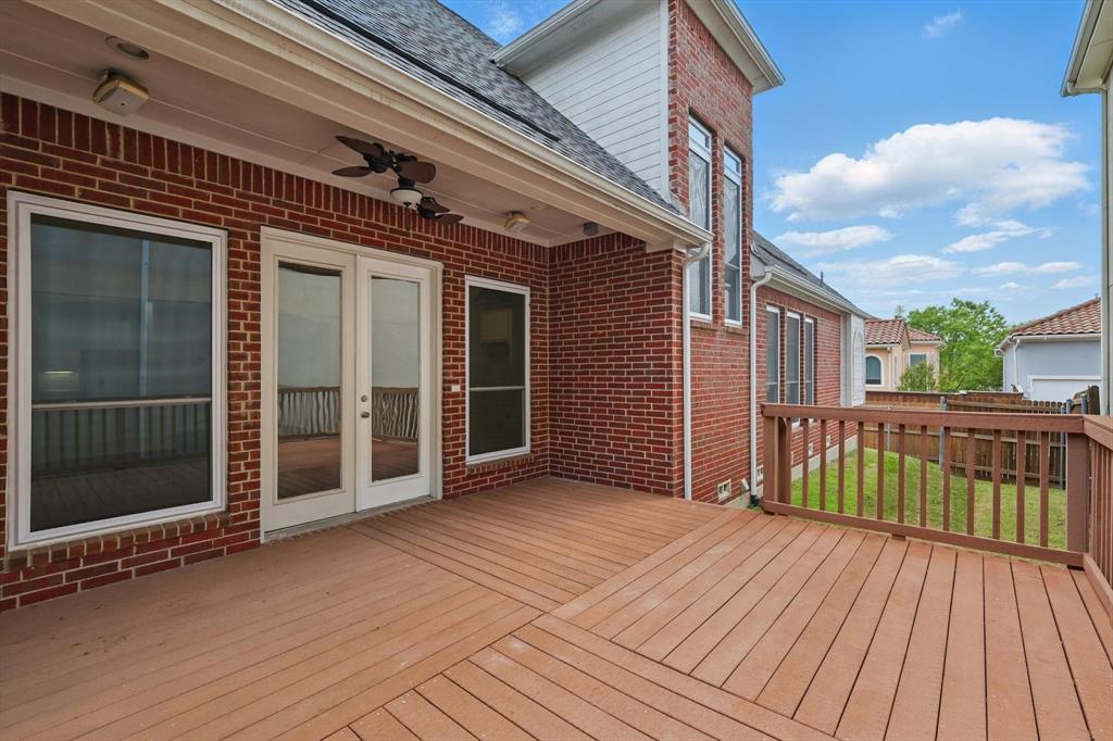 3215 Ricci Lane Irving, TX 75062 - Photo 31 of 40