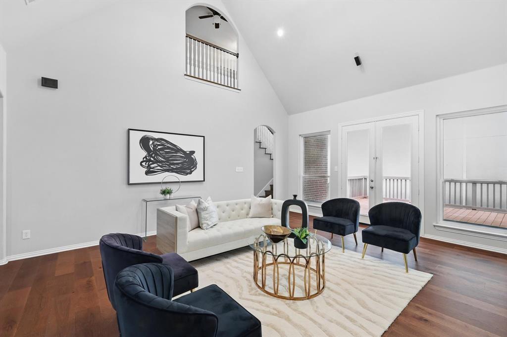 3215 Ricci Lane Irving, TX 75062 - Photo 8 of 40