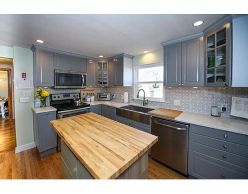 11 Country Club Road Stoneham, MA 02180 - Photo 11 of 24 Gallery Image 11