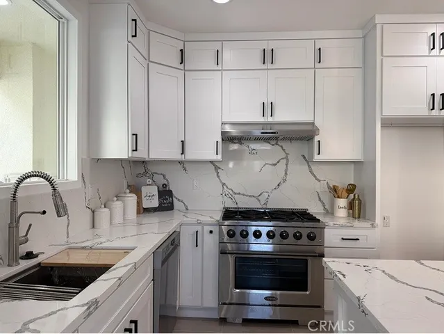 $4,900 | 8081 La Palma Drive, Unit 103, Huntington Beach, CA 92646