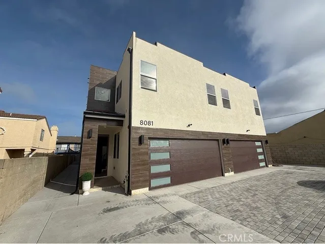 $4,900 | 8081 La Palma Drive, Unit 103, Huntington Beach, CA 92646