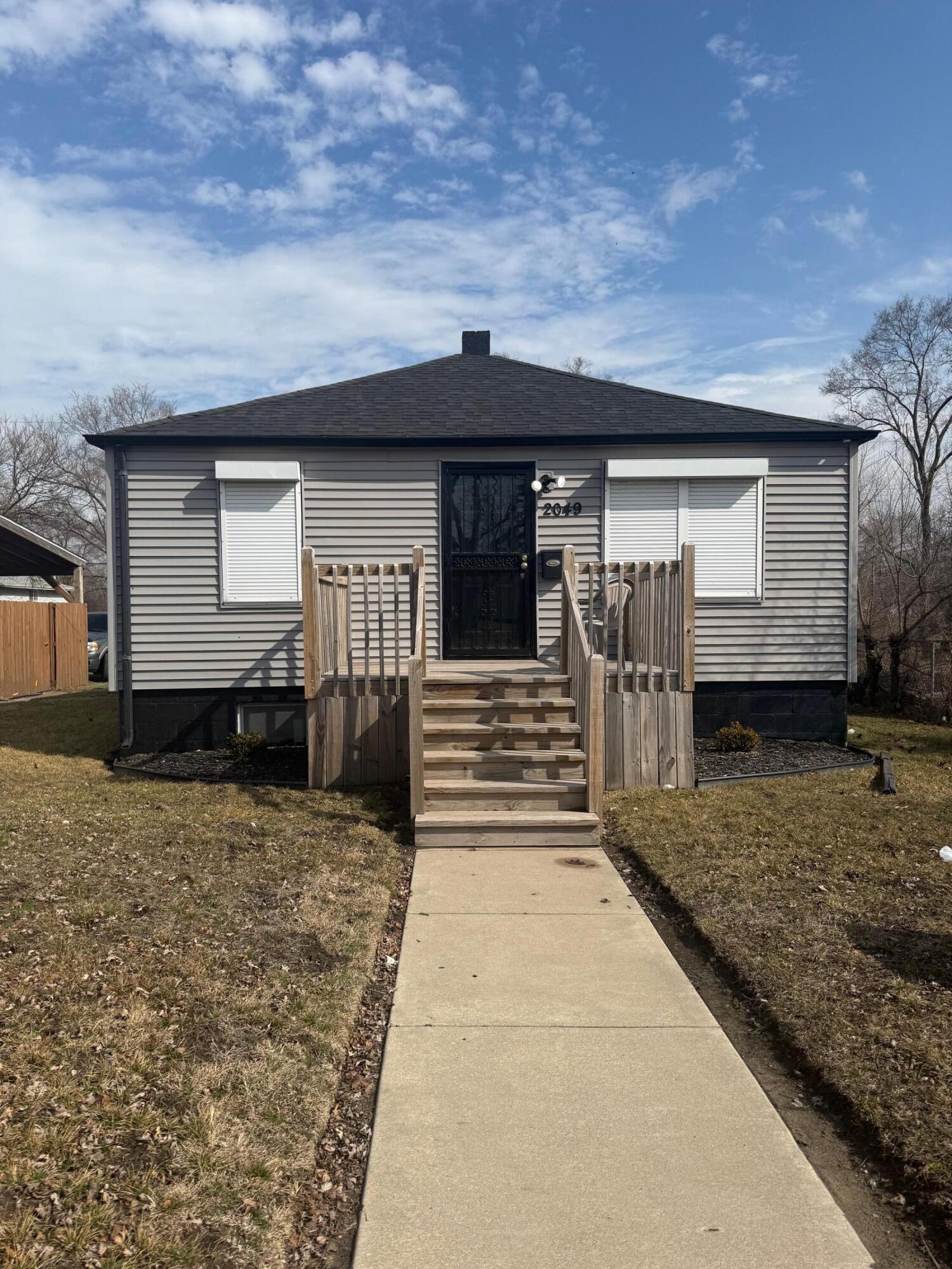 2049 Ohio Street Gary, IN 46407 - Photo 2 of 9 1500x2000