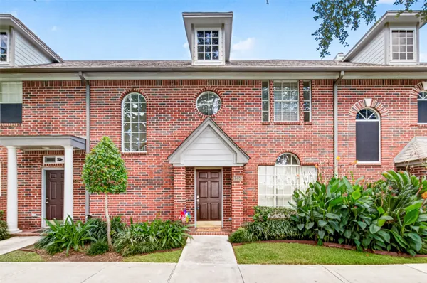 $2,200 | 1253 El Camino Village Drive, Houston, TX 77058
