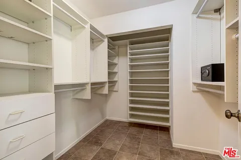 a view of walk in closet