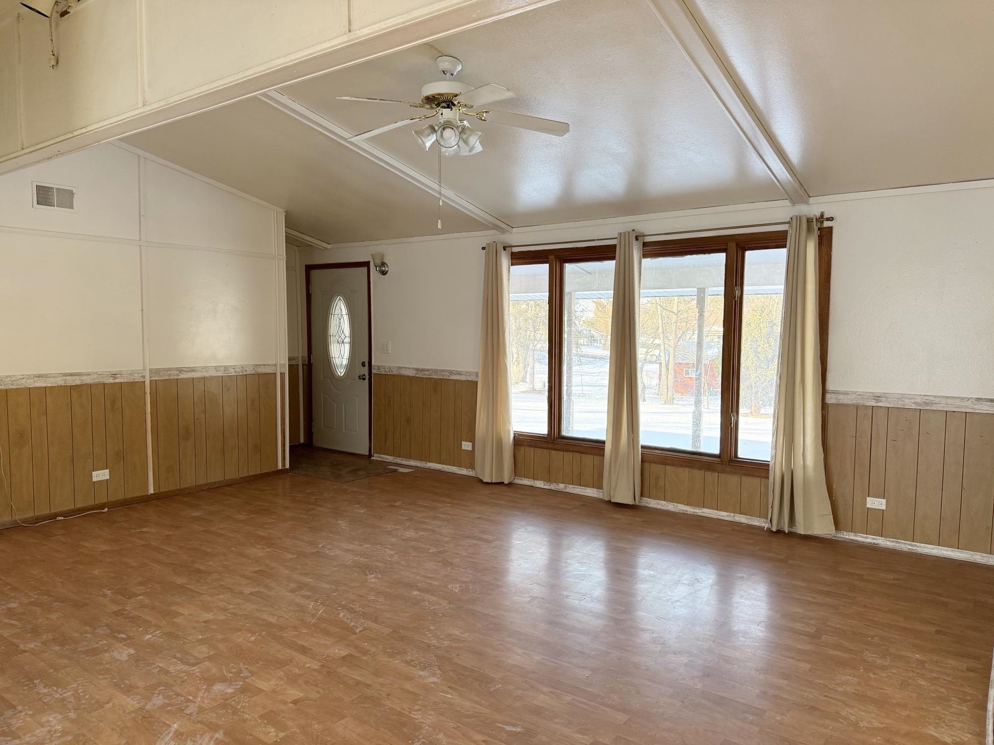 425 South Judgement Street Shullsburg, WI 53586 - Photo 18 of 39