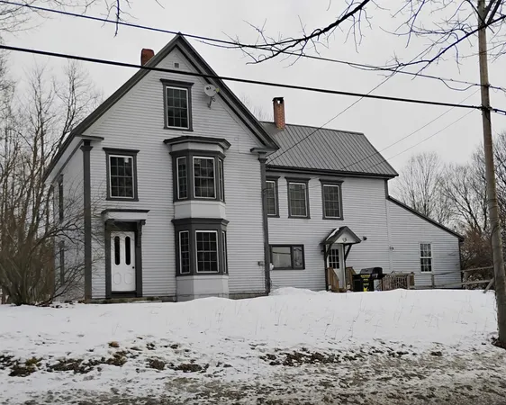$198,700 | 119 Town Farm Road, Farmington, ME 04938