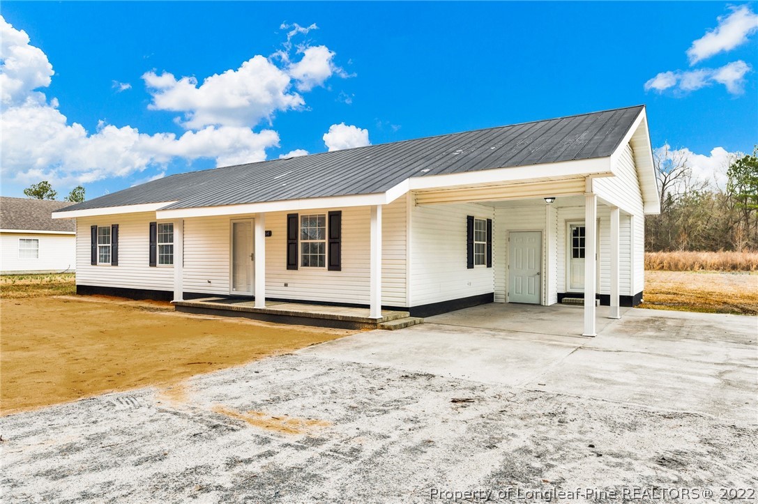 11164 Deep Branch Road Maxton, NC 28364 - Photo 3 of 30 Gallery Image 3