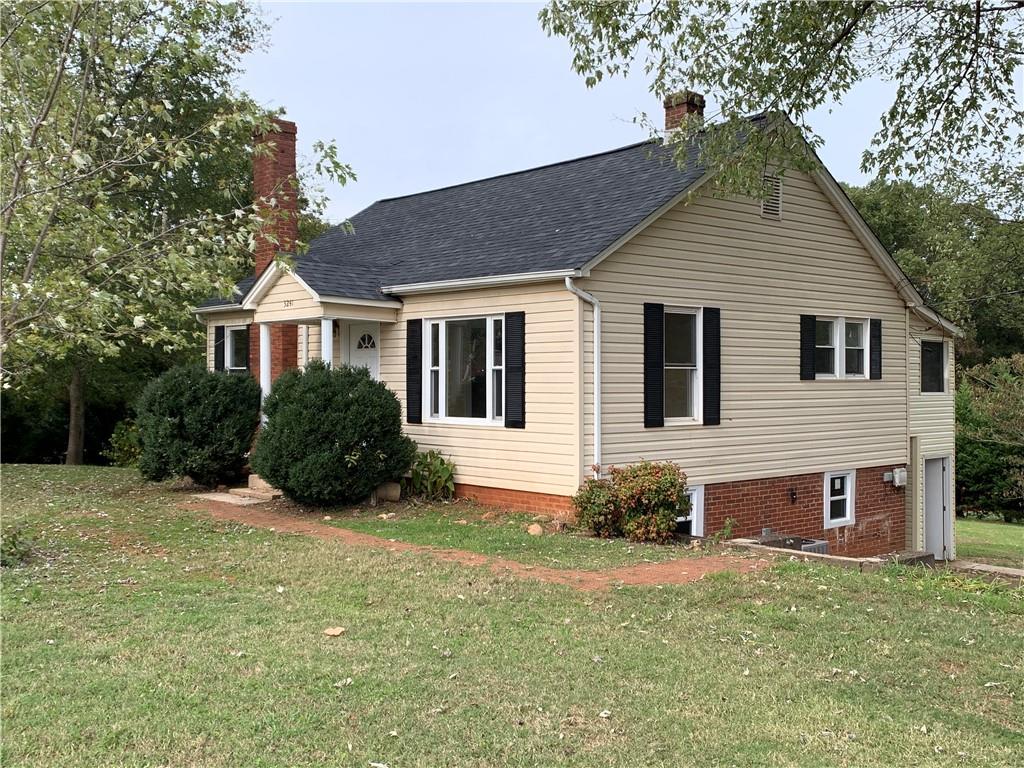 3241 Spencer Road Northeast Conover, NC 28613 - Photo 1 of 29 Gallery Image 1