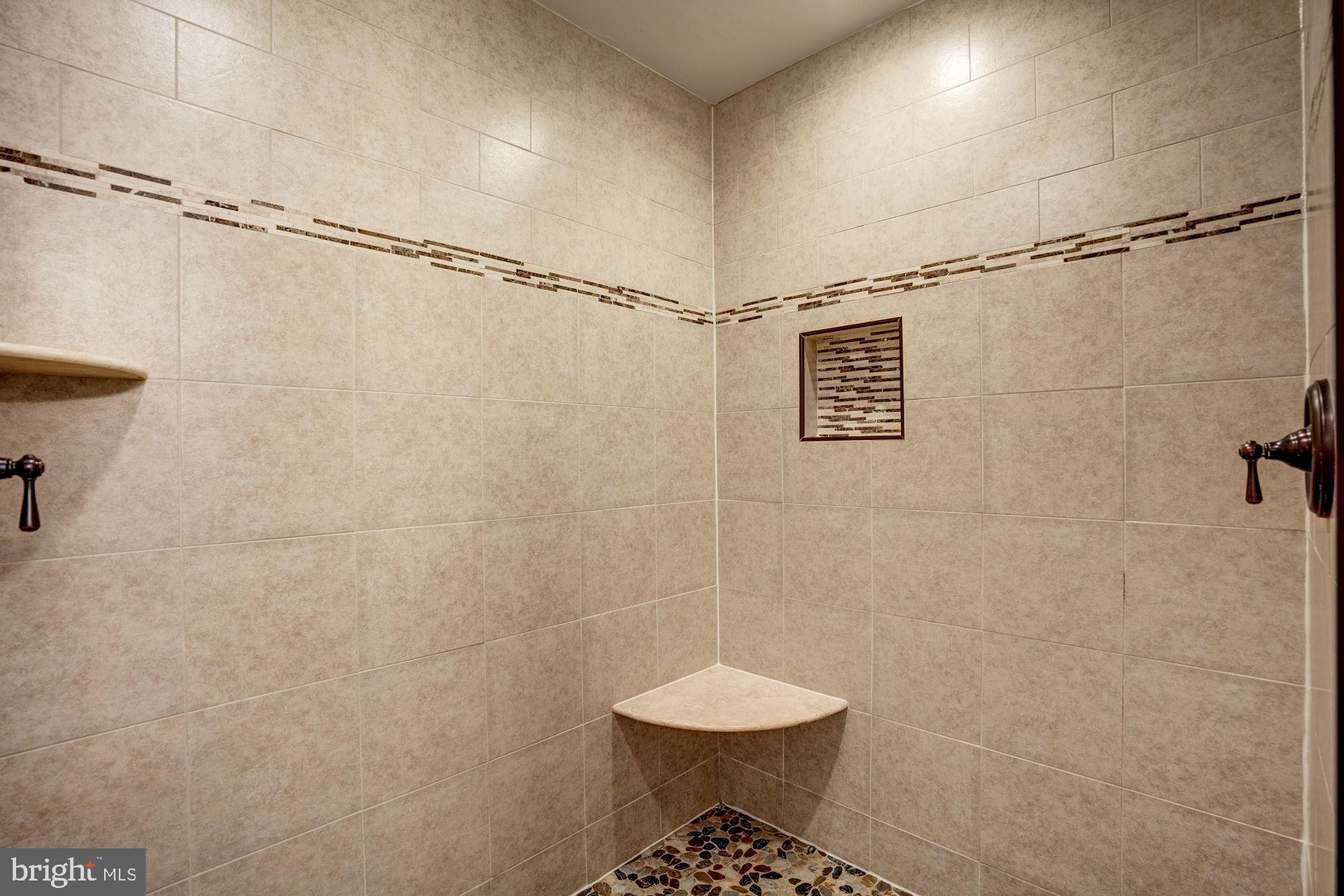 6017 Walhonding Road Bethesda, MD 20816 - Photo 28 of 46