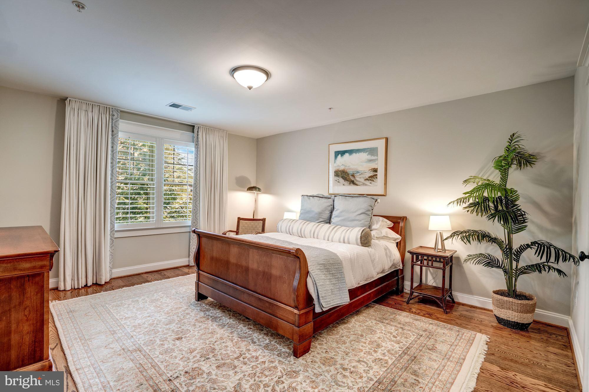 6017 Walhonding Road Bethesda, MD 20816 - Photo 33 of 46