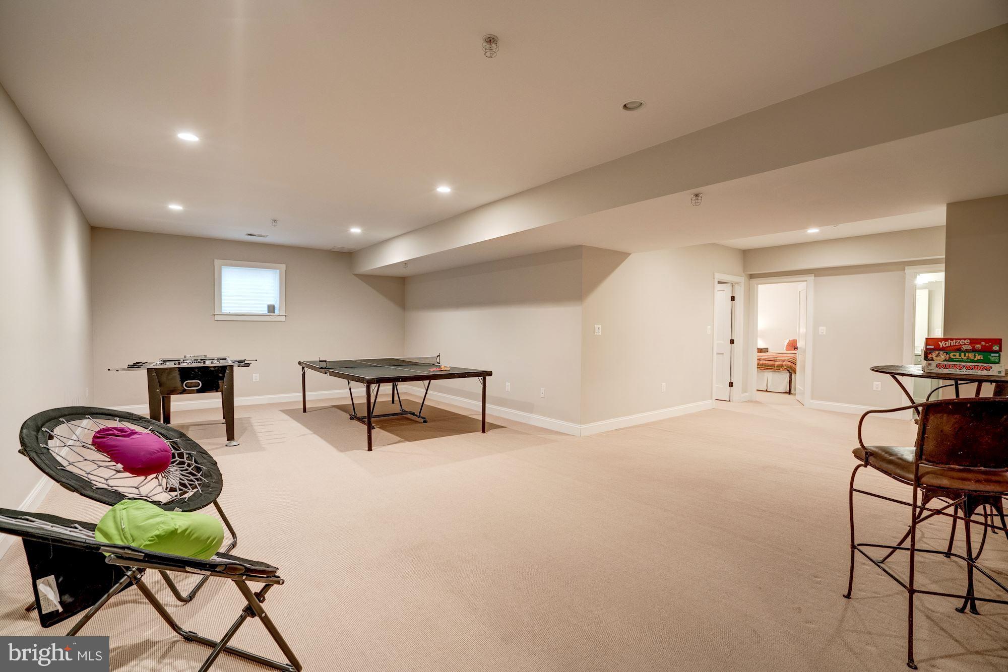 6017 Walhonding Road Bethesda, MD 20816 - Photo 39 of 46