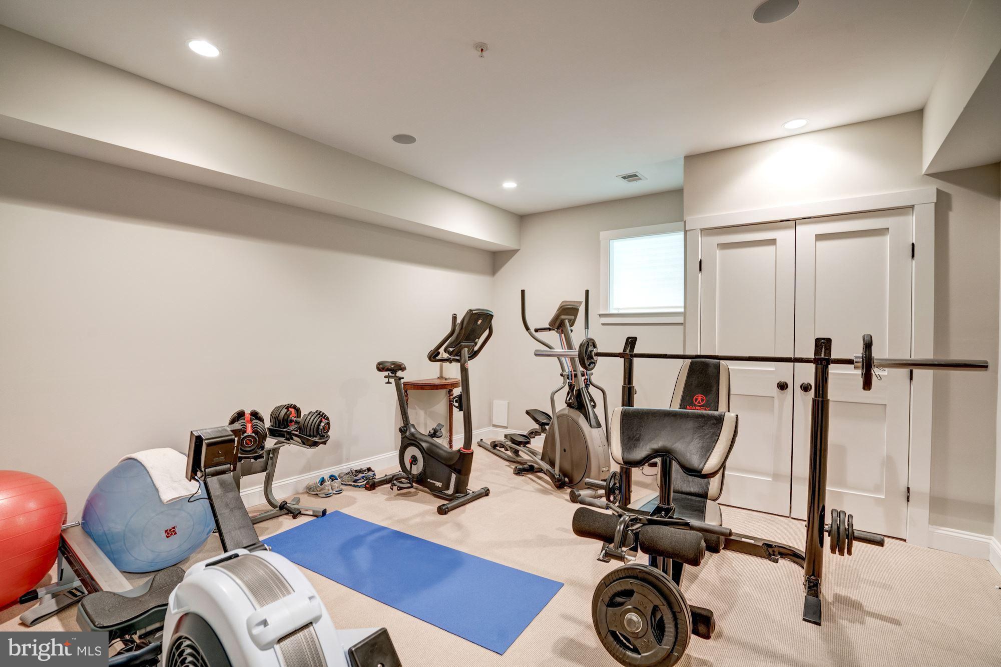 6017 Walhonding Road Bethesda, MD 20816 - Photo 41 of 46