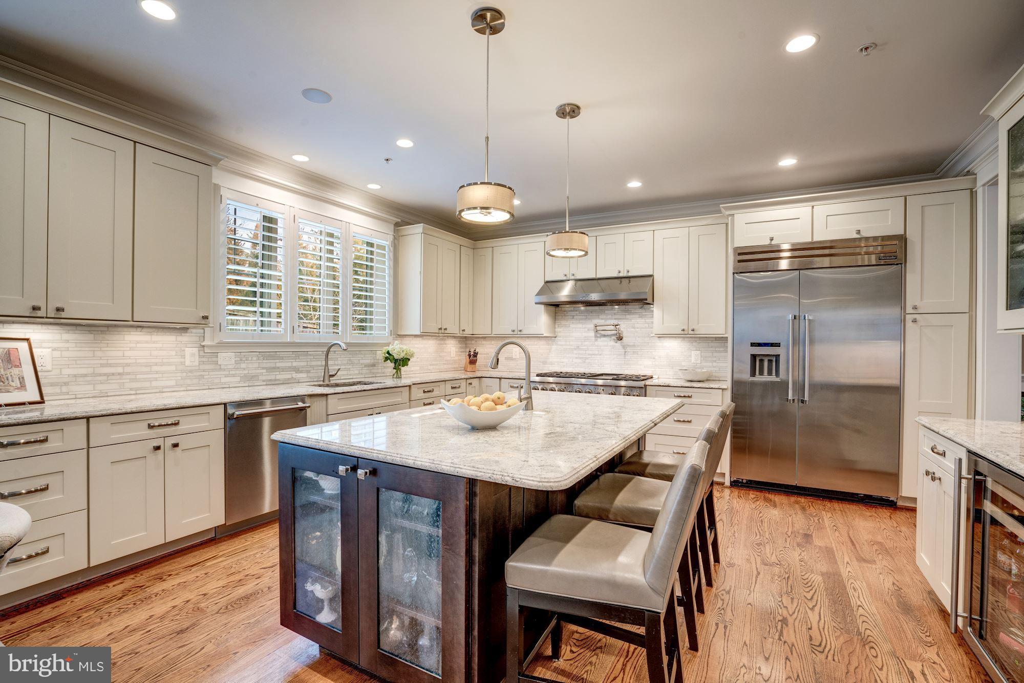 6017 Walhonding Road Bethesda, MD 20816 - Photo 8 of 46