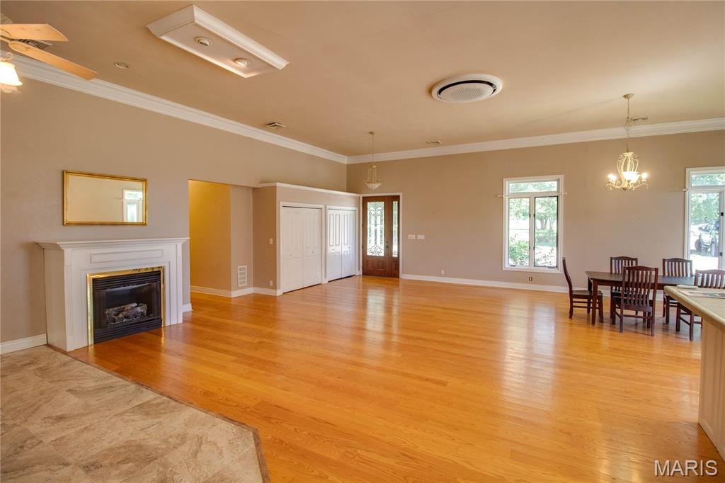 19469 Jones Road Jerseyville, IL 62052 - Photo 15 of 60