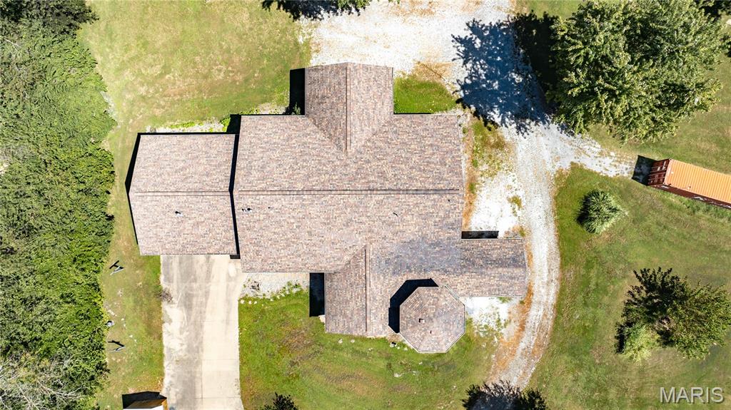 19469 Jones Road Jerseyville, IL 62052 - Photo 4 of 60